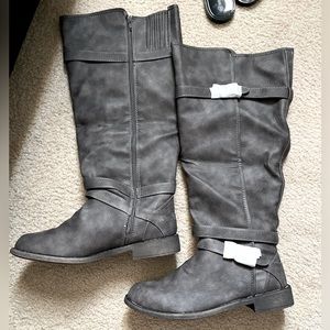 JustFab boots size 9.5